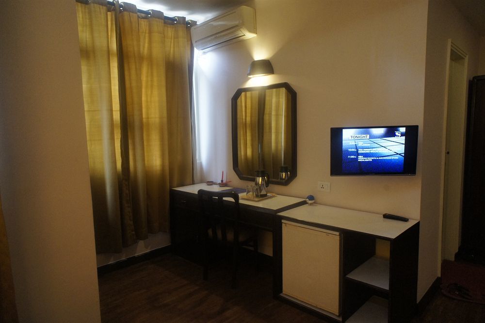 Marcopolo Business Hotel Kathmandu Exterior foto