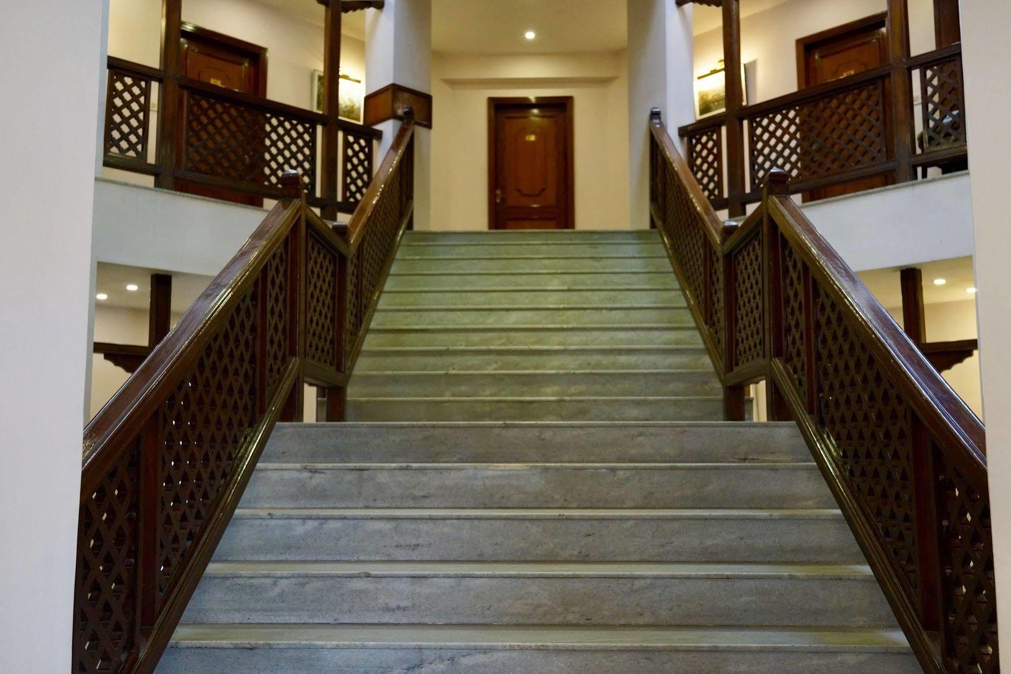Marcopolo Business Hotel Kathmandu Exterior foto